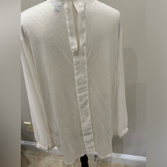 Ann Taylor Cream Blouse-Size XL - Picture 9 of 12